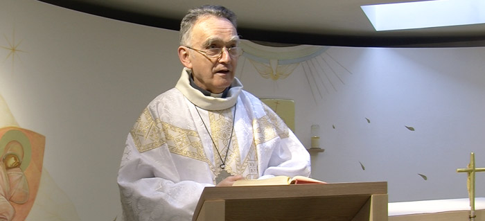 Le Président de la CEF en visite à l’Emmanuel Mgr Georges Pontier © Communauté de l'Emmanuel 2014
