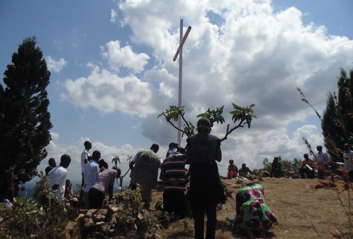 Les Jeunes du Burundi jubilent à Mugera Pélerinage jubilaire à Mugera pour les jeunes du Burundi © Communauté de l’Emmanuel