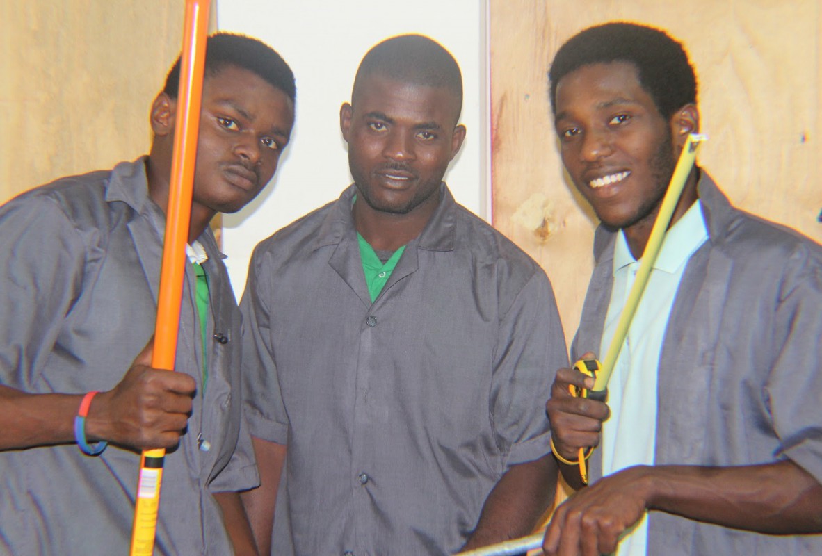 Haïti : les nouveaux artisans de Saint Joseph Les élèves électriciens © Communauté de l’Emmanuel