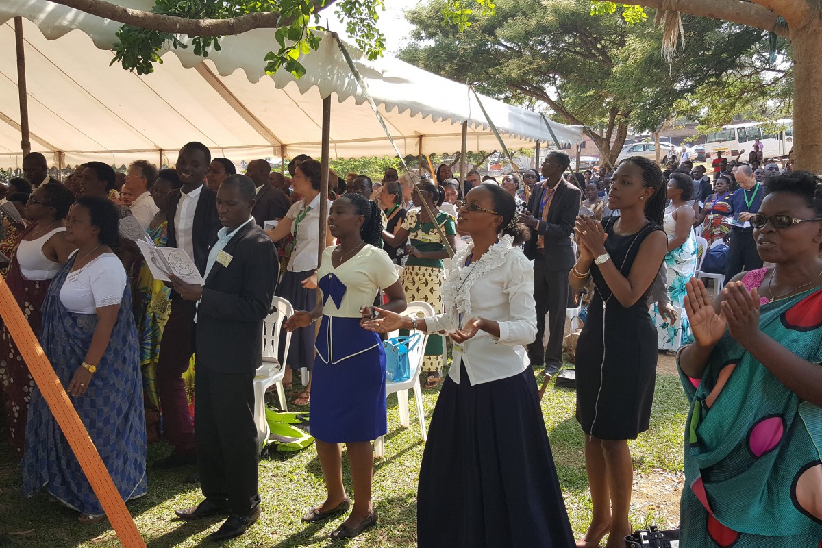 Session internationale au Rwanda : un avant-goût du ciel Réunis dans la louange : Gloire à toi Seigneur !