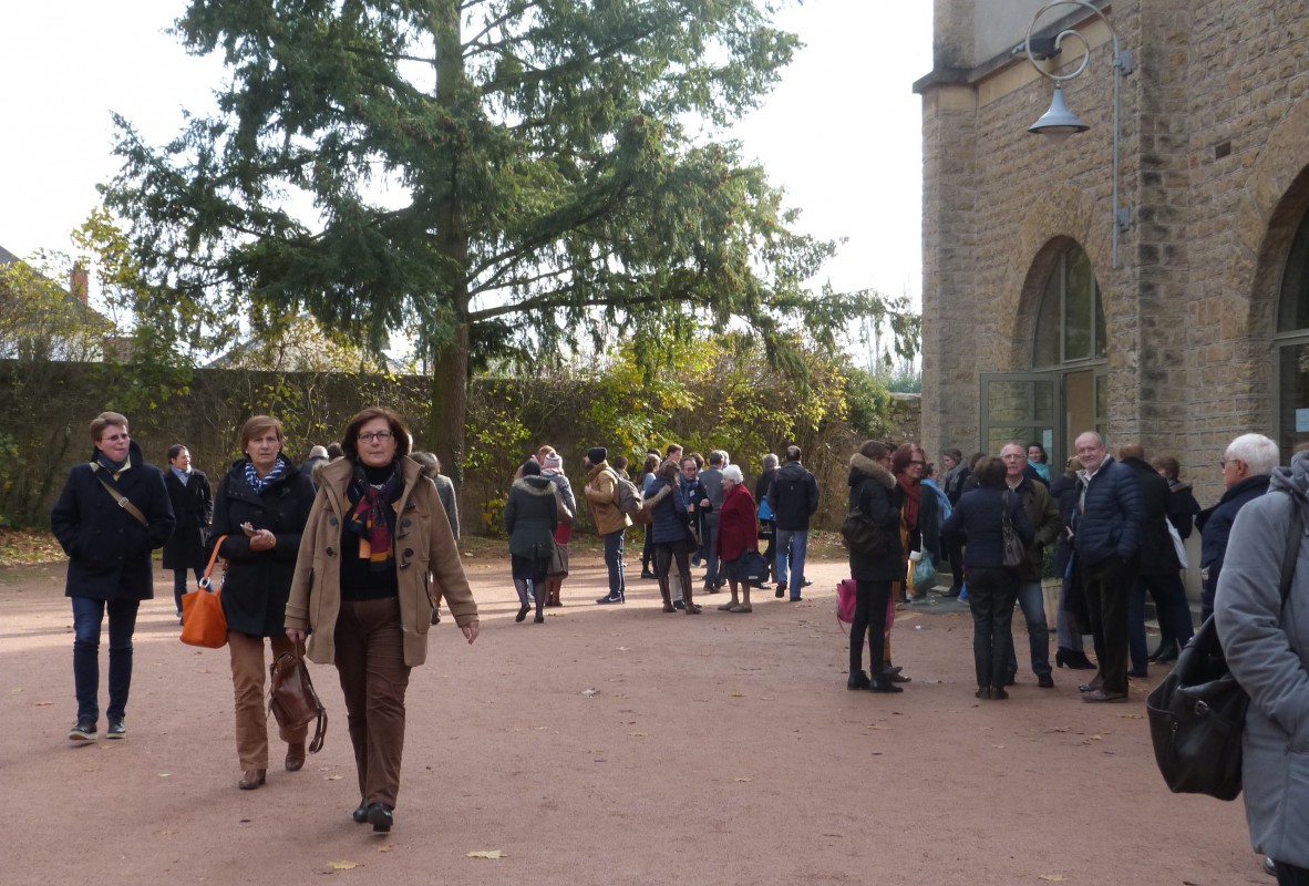 XVe Journées de bioéthique à Paray-le-Monial : La belle mission de manifester la vie ! P1070411