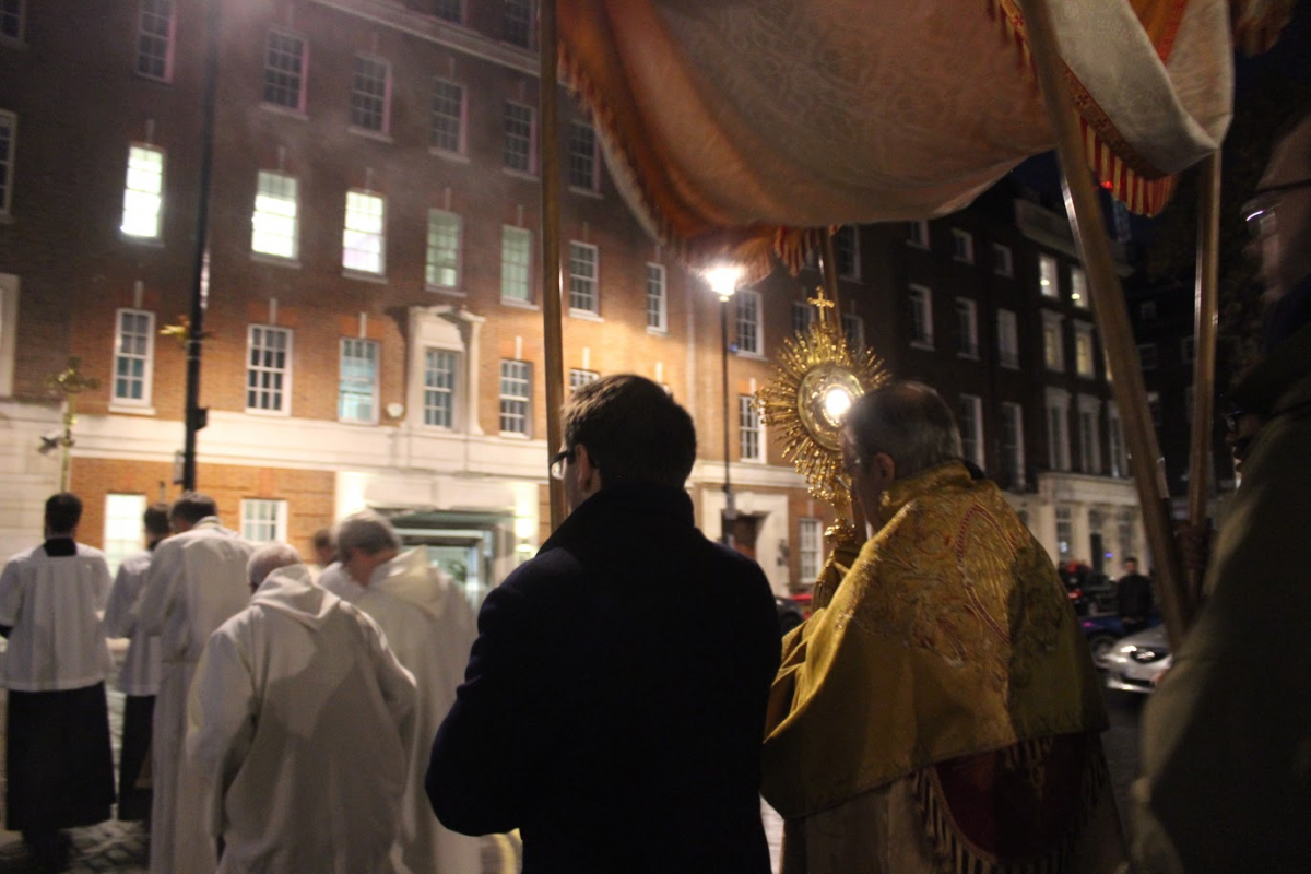 Mercy Mission - la Miséricorde en Mission à Londres ! Soho, procession du Saint Sacrement