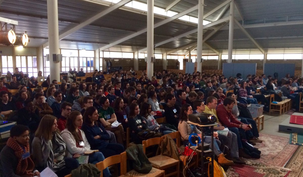 #WINTERFORUM2017 - 350 jeunes ont quitté leur divan ! Messe