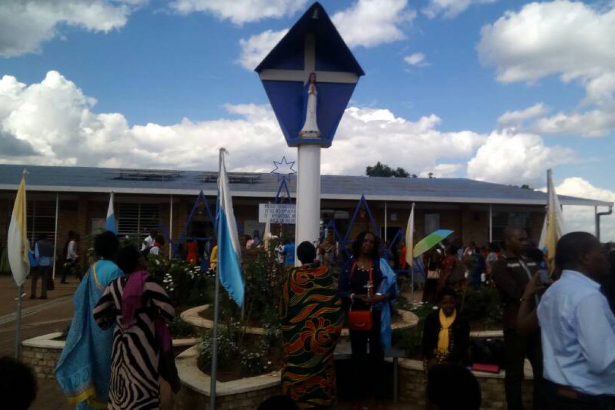20 000 personnes à Kibeho pour la Pentecôte IMG 20170614 WA0011