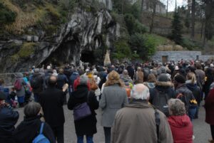 La Communauté de l'Emmanuel se consacre aux Cœurs de Jésus et de Marie image9