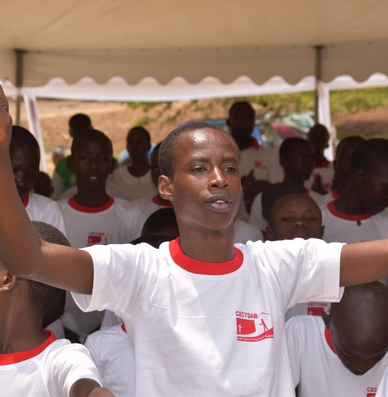Le CECYDAR fête 25 ans à sortir les enfants de la rue - Photos des célébrations 21316438_1187401898027027_6210069363963835934_o