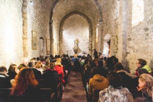 La Communauté de l'Emmanuel se consacre aux Cœurs de Jésus et de Marie 25371441 10155913655847179 1697893878 o