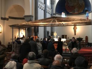 La Communauté de l'Emmanuel se consacre aux Cœurs de Jésus et de Marie image1namur