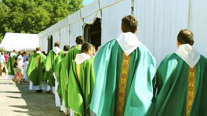 Prêtres de l'Emmanuel, ils témoignent de leur appel ! Pretres