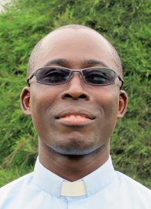 De nouveaux prêtres et diacres ordonnés pour la Communauté de l'Emmanuel cette année KABRAN Aney Geoffroy clergyman