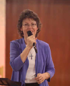 Mary Healy : Évangéliser par la puissance du Saint-Esprit Healy