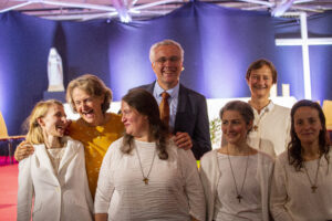 De nouveaux engagements de sœurs consacrées de la Communauté de l'Emmanuel Frat19 RZ5A9865