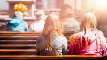 Entrer dans la gratitude eglise interieur personnes