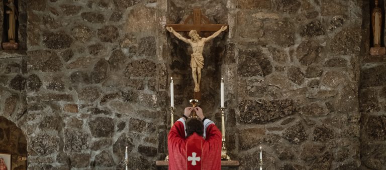 Augustin, saint et docteur de l'action de grâce josh applegate fdpbFuexVeQ unsplash