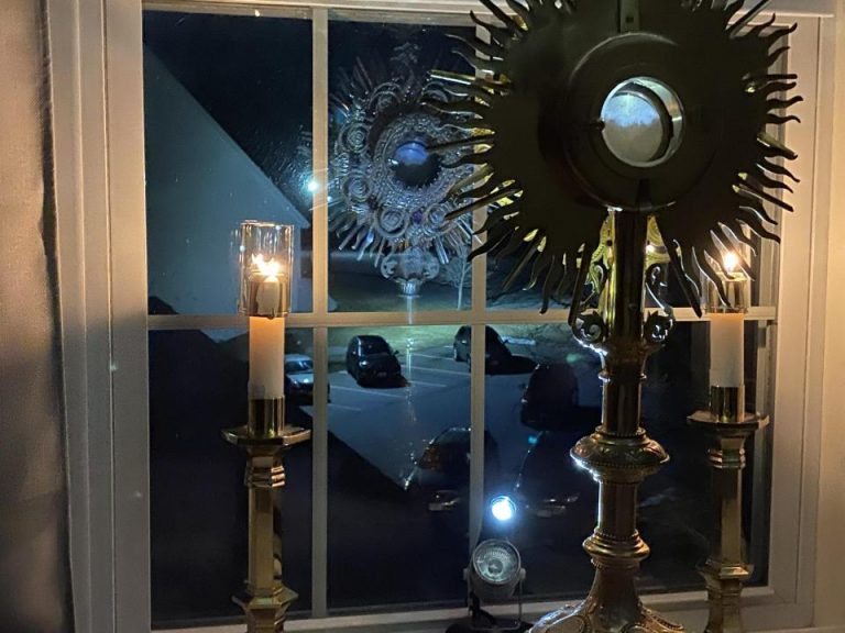 Notre Seigneur veille sur nous Image 8