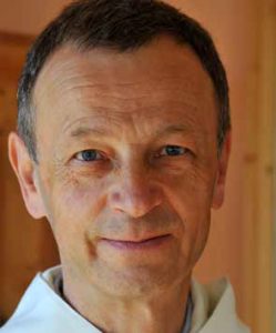 « Bien des jeunes ont une longueur d’avance » - Rencontre avec Frère Aloïs Fr Aloys Taize IEV
