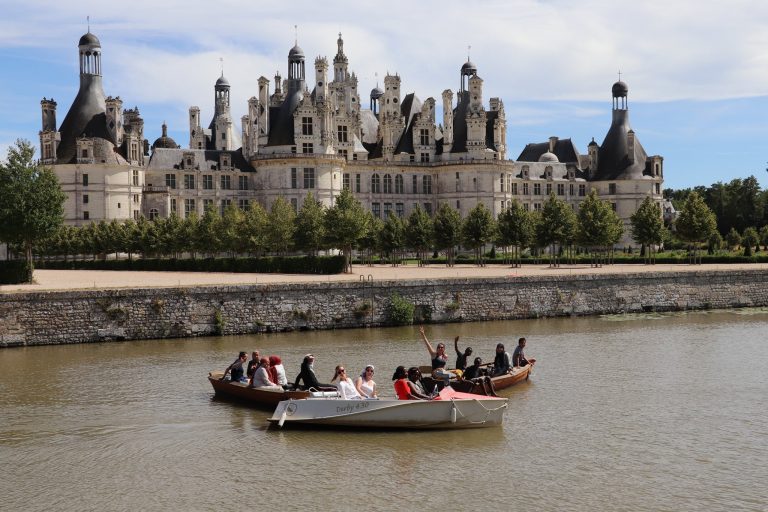 En juillet, le Rocher a pris ses quartiers d'été à Chambord Le Rocher a Chambord