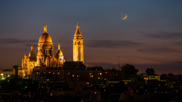 Vignette Facebook Montmartre Goursat nuit