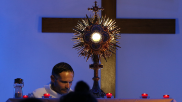 Vignette Facebook Adoration croix Jaricot