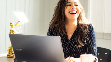 Vignette Facebook travail joie