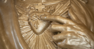 Communauté de l'Emmanuel Vignette Facebook Statue coeur de Jesus