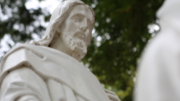 Vignette Facebook Jesus statue demeurer